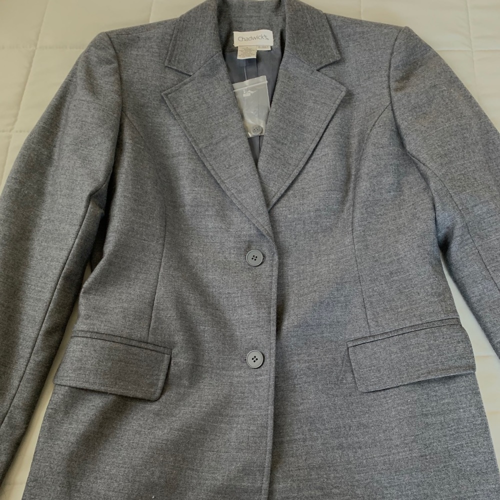 Blazer - Picture 6 of 11